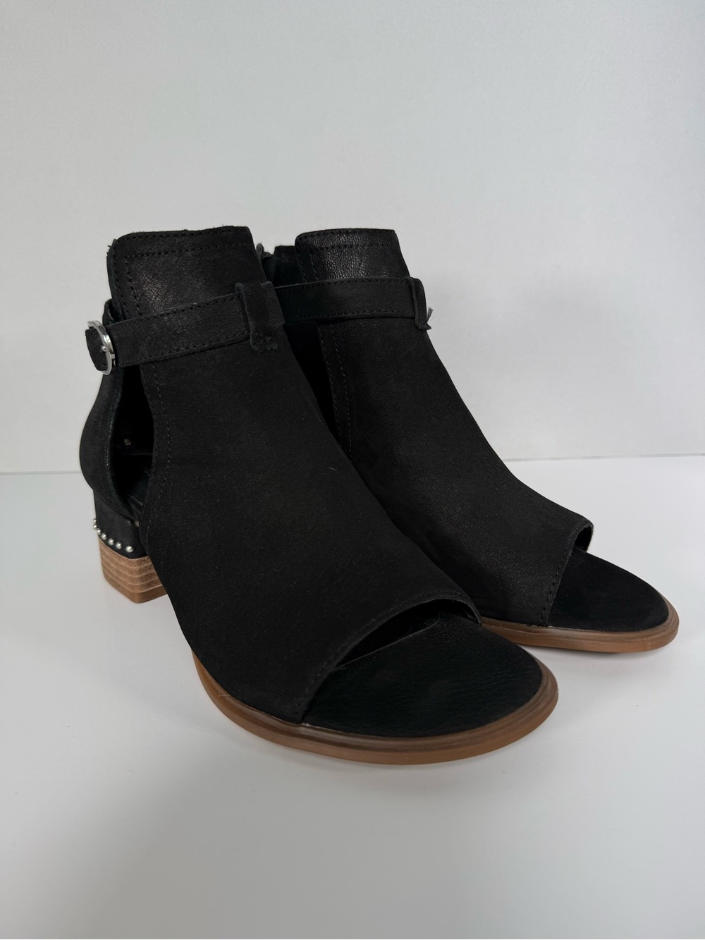 Chelsea & Violet Black Open-Toe Buckle Mules with Studded Heel